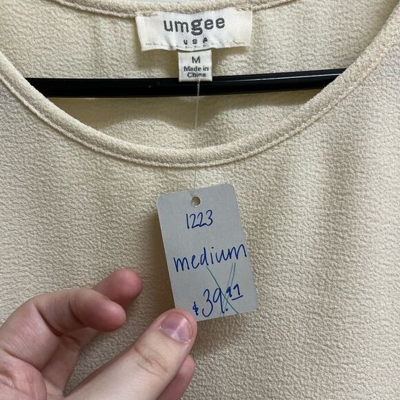 NWT Umgee Cream Crepe Mini Dress w/ Zipper Details Pleated Back SZ M - Picture 5 of 5